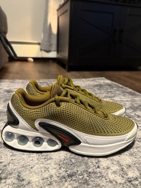 Nike Air Max Dn Olive Flak